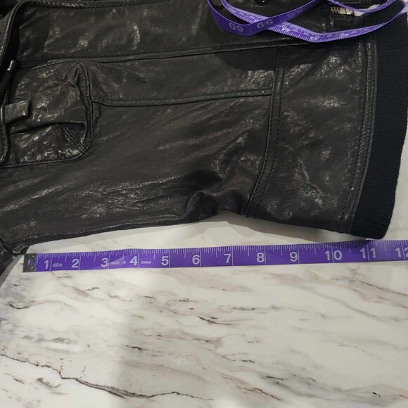 Ladies Leather Jacket - Picture 6 of 14